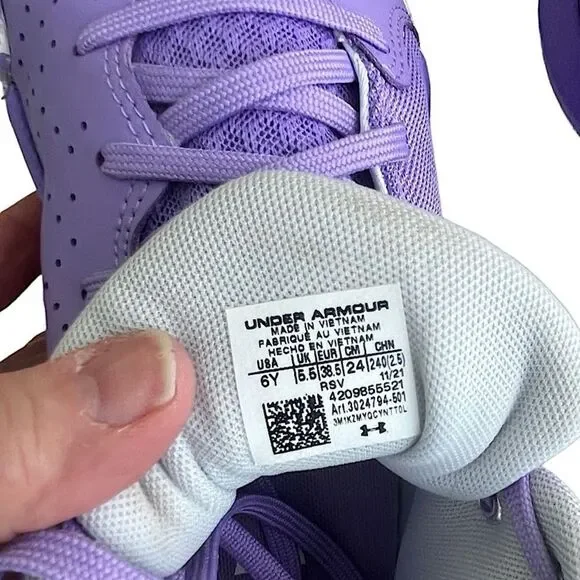 Under Armour UA GS Jet ’21 Basketball Shoes 6YPurpleWith Box